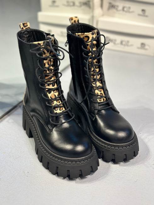 LEOPAR HAKİKİ DERİ POSTAL